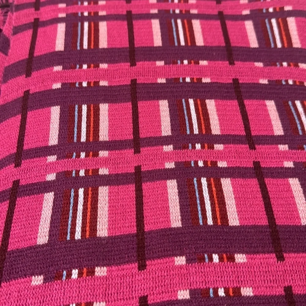 Beautiful Pink Plaid Scarf With Fringe